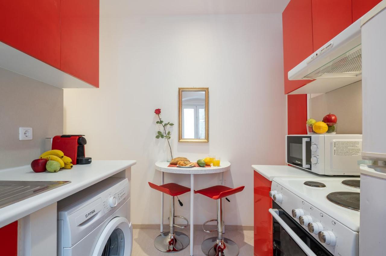 Nadiona Suites Red & Cream Corfu  Zewnętrze zdjęcie