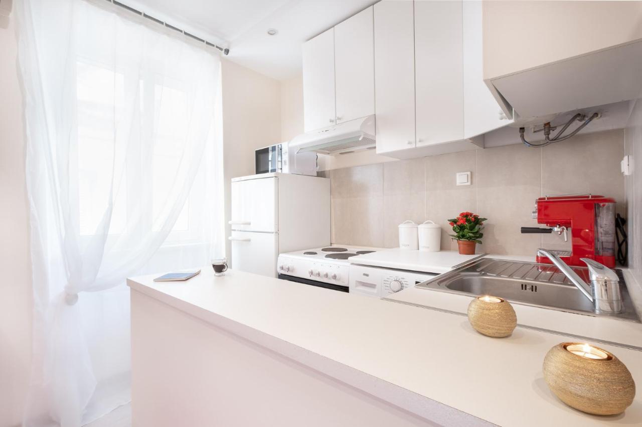 Nadiona Suites Red & Cream Corfu  Zewnętrze zdjęcie