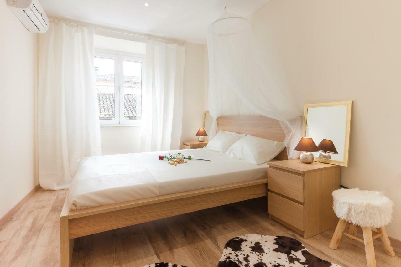 Nadiona Suites Red & Cream Corfu  Zewnętrze zdjęcie
